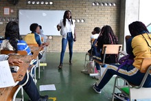 Bienestar Social promueve formaci&oacute;n de l&iacute;deres estudiantiles en Llano Verde
