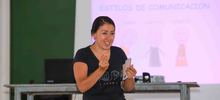 Formaci&oacute;n en inteligencia emocional recibe poblaci&oacute;n con discapacidad auditiva