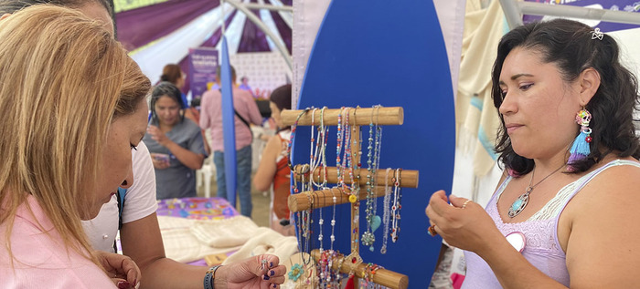 As&iacute; se desarroll&oacute; el primer d&iacute;a de la Feria Econ&oacute;mica Violeta de Coraz&oacute;n por las Mujeres
