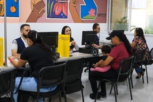 Con Feria de Servicios y entrega de reconocimientos, Cali celebr&oacute; D&iacute;a Internacional del Migrante