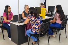 Con Feria de Servicios y entrega de reconocimientos, Cali celebr&oacute; D&iacute;a Internacional del Migrante