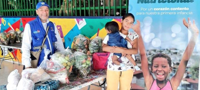 La Alcald&iacute;a entrega 1632 mercados para la recuperaci&oacute;n nutricional de los ni&ntilde;os