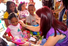 Bienestar Social lider&oacute; jornada de amor, alegr&iacute;a y juguetes para el disfrute de  ni&ntilde;as y ni&ntilde;os cale&ntilde;os