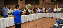 Pueblos ind&iacute;genas socializaron al Alcalde propuesta de pol&iacute;tica p&uacute;blica