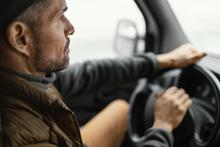 Licencias de conducci&oacute;n: una medida incluyente para personas con discapacidad auditiva  