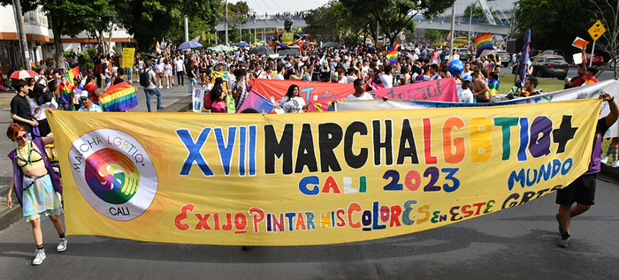 Masiva movilizaci&oacute;n en Cali por los derechos de la poblaci&oacute;n LGBTIQ+