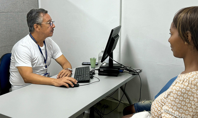 La Subsecretar&iacute;a de Atenci&oacute;n Integral a V&iacute;ctimas asiste a 23 familias desplazadas de Sabaletas, Buenaventura
