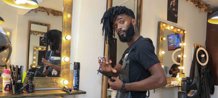 Un mensaje de reivindicaci&oacute;n de la historia Afro transmite el artista Robe L Ninho