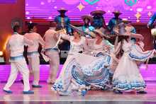 Agrupaciones nacionales e internacionales brillaron en la primera gala del Encuentro Mundial de Culturas Populares 