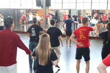 Con bailes folcl&oacute;ricos Rumania y Canad&aacute; disfrutaron el Intercambio de Saberes 