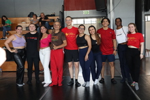 Con bailes folcl&oacute;ricos Rumania y Canad&aacute; disfrutaron el Intercambio de Saberes 