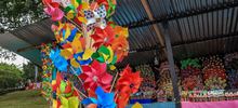 Madres, abuelas e hijas mantienen viva la dulce tradici&oacute;n de los ahijados 