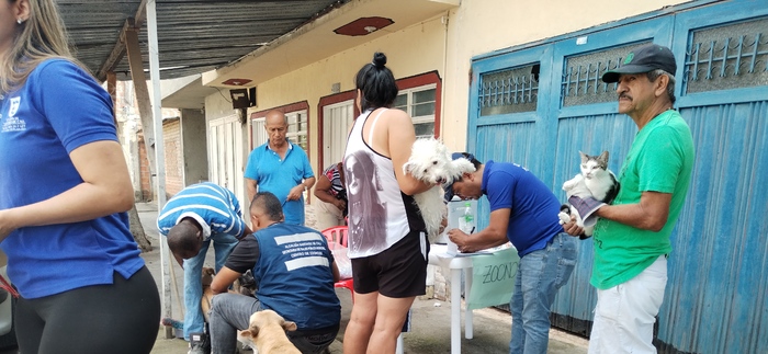 &lsquo;Sancochada para la Paz&rsquo; lleg&oacute; al barrio El Vergel