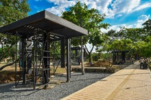 Con el trabajo diario de 75 hombres y mujeres, Cali tendr&aacute; su Parque Pac&iacute;fico