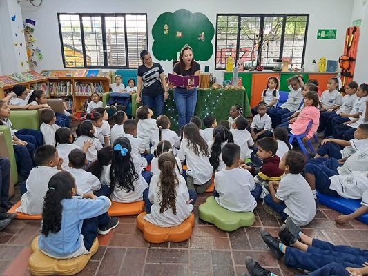 Informaci&oacute;n para ni&ntilde;as, ni&ntilde;os, adolescentes y mujeres