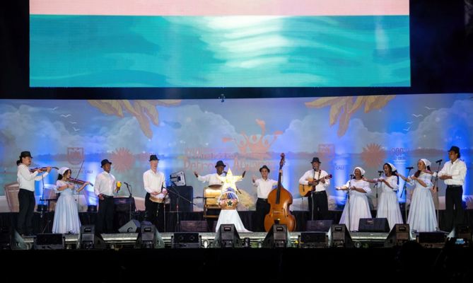 Petronio &Aacute;lvarez vibra en el Festival Bushfire de Swatini, &Aacute;frica con Mavichi