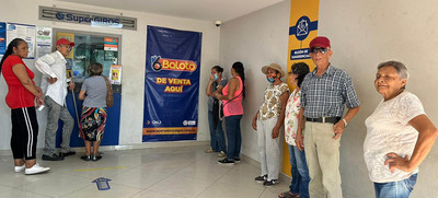 Persona mayor: &iexcl;No haga m&aacute;s filas!