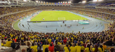 M&aacute;s de 36.000 asistentes y 4 goles de las colombianas engalanaron el Pascual