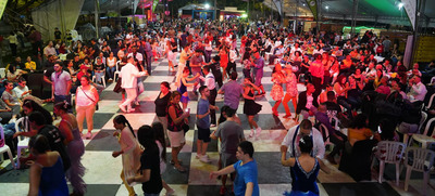 Desde las Salsotecas lleg&oacute; la m&uacute;sica en el tercer d&iacute;a del Festival Mundial de Salsa