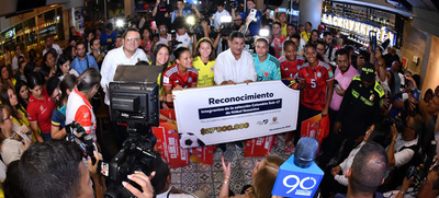 &iexcl;Cali recibi&oacute; a sus gladiadoras! La Administraci&oacute;n Distrital homenaje&oacute; sus logros y victoria