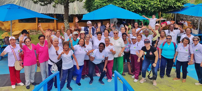 Con clases de baile, historia y piscina, adultos mayores disfrutaron un recorrido de naturaleza en zona rural de Cali