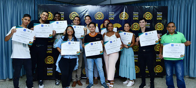 M&aacute;s de 500 habitantes de las comunas 1,15,16 y 19 se graduaron de los diplomados TIC de la Alcald&iacute;a de Cali