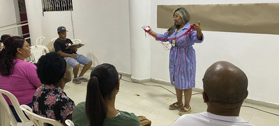 Escuela de liderazgo llega a los comedores comunitarios