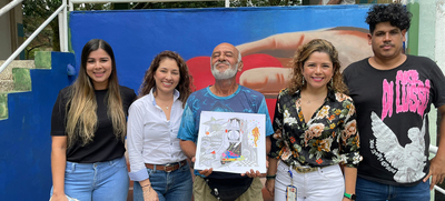 Manos colmadas de amor llenaron de color las paredes del Geri&aacute;trico San Miguel