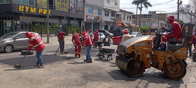Solucionan da&ntilde;os en la malla vial en el centro de Cali con &lsquo;Obras de Coraz&oacute;n&rsquo;