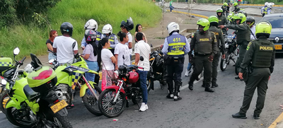 Inmovilizan m&aacute;s de 40 motocicletas en operativo interinstitucional
