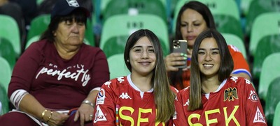Familias acompa&ntilde;an a sus talentos del f&uacute;tbol en el Suramericano Sub 20