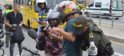 Autoridades cale&ntilde;as ponen freno a piques ilegales en avenida Circunvalaci&oacute;n