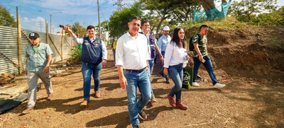 Alcalde Ospina inspeccion&oacute; avances de la obra Parque Pac&iacute;fico