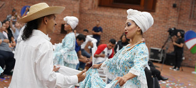 Escenarios emblem&aacute;ticos se llenar&aacute;n de danza y m&uacute;sica con el primer Encuentro Mundial de Culturas Populares
