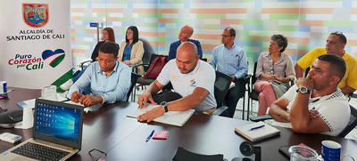 Cualquier ciudadano puede tener la oportunidad de contratar con el Estado