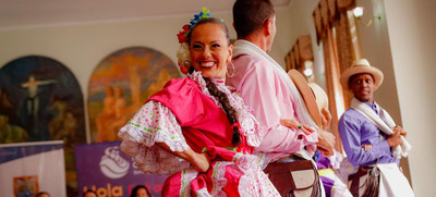 Progr&aacute;mate con las galas del I Encuentro Mundial de Culturas Populares