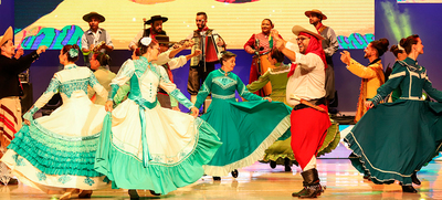 Hungr&iacute;a, Panam&aacute;, Brasil y Ecuador protagonistas en la segunda gala del Encuentro Mundial de las Culturas Populares