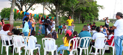 A trav&eacute;s del corte del pelo en la comuna 21, los ni&ntilde;os y j&oacute;venes reflexionan sobre la cultura ciudadana