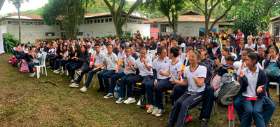 Comunidad educativa de Incolballet disfrut&oacute; con las danzas folcl&oacute;ricas de Hungr&iacute;a