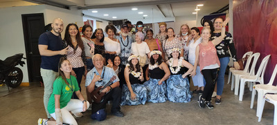 Clases de danza para todos, la apuesta de la delegaci&oacute;n de Haw&aacute;i