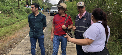 Alcald&iacute;a de Cali le cumple a la comunidad de La Buitrera con la conformaci&oacute;n de v&iacute;as terciarias