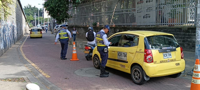 Conductores pueden continuar tr&aacute;mite de renovaci&oacute;n de licencias, pero no conducir si est&aacute; vencida