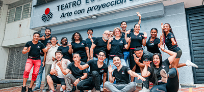 El Teatro Esquina Latina, un referente teatral cale&ntilde;o que empez&oacute; como un proyecto universitario, llega a sus 50 a&ntilde;os