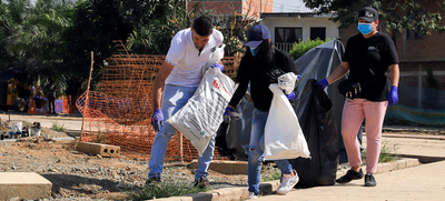 Primera jornada de limpieza, aseo y sensibilizaci&oacute;n con la comunidad en el Boulevard de Oriente