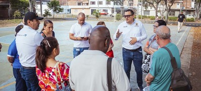 Secretario del Deporte supervisa obras en comunas y corregimientos de Cali