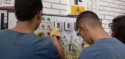 4029 estudiantes de 10 y 11 grados cuentan con Administraci&oacute;n de riesgos laborales