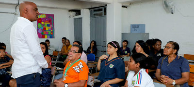 Control social a 124 paquetes escolares en la IEO Humberto Jord&aacute;n Mazuera