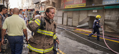 La bombera cale&ntilde;a que se convirti&oacute; en el tesoro del centro de Cali