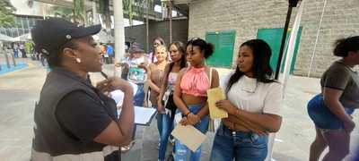Seguridad y justicia con empleo y bienestar, durante Feria de empleo y de servicios