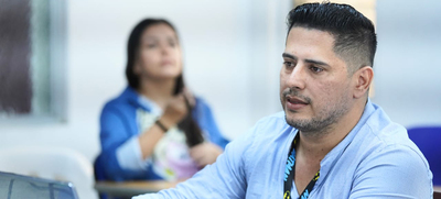 Seleccionados los vendedores informales que participar&aacute;n en la temporada decembrina y Feria de Cali.